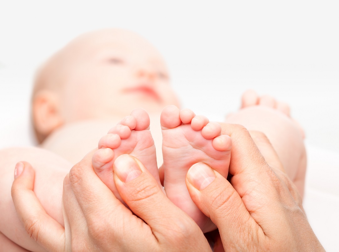 Baby foot massage réflexologie réflexologiebebe reflexologieenfant bebe jeuneenfant parents jeunesparents baby child natureauamandine aube troyes champagneardenne naissance accouchement naitre ambassadricebiennaitre